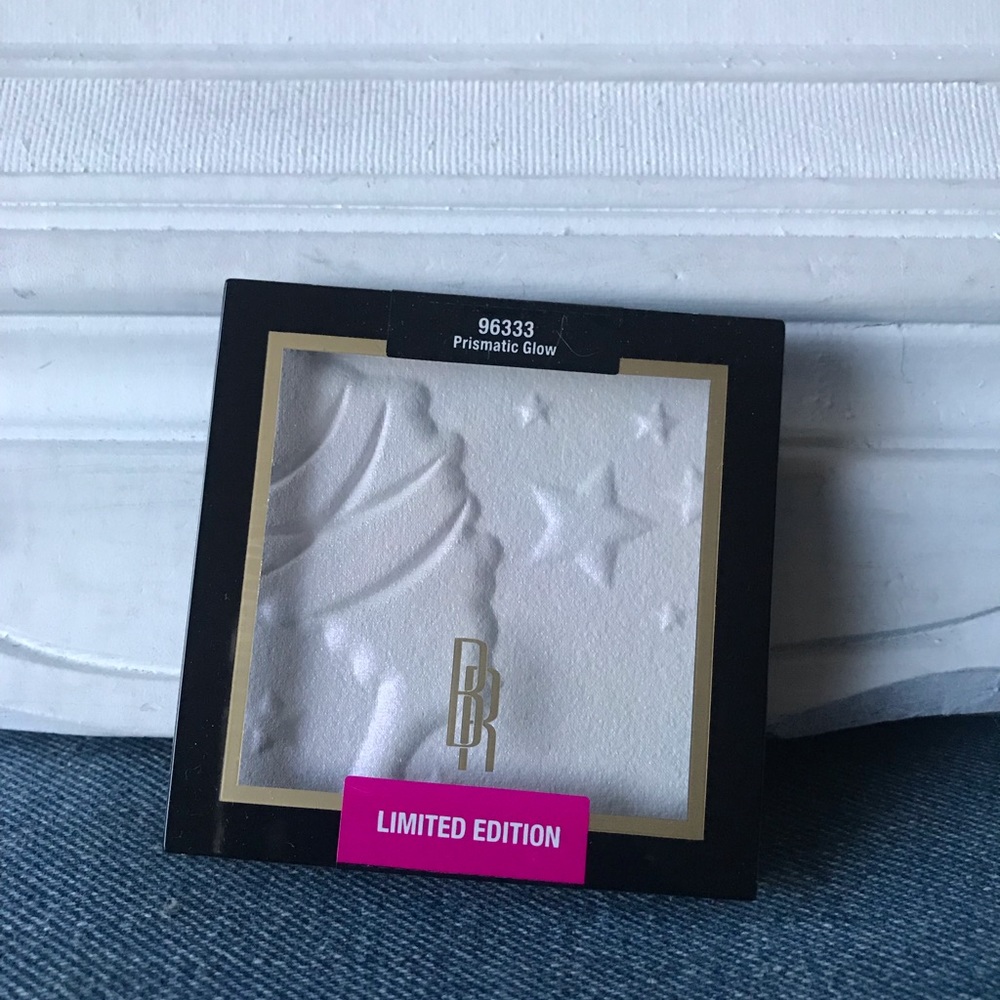 Color Perfect Highlighting Powder - Moonlit Glow